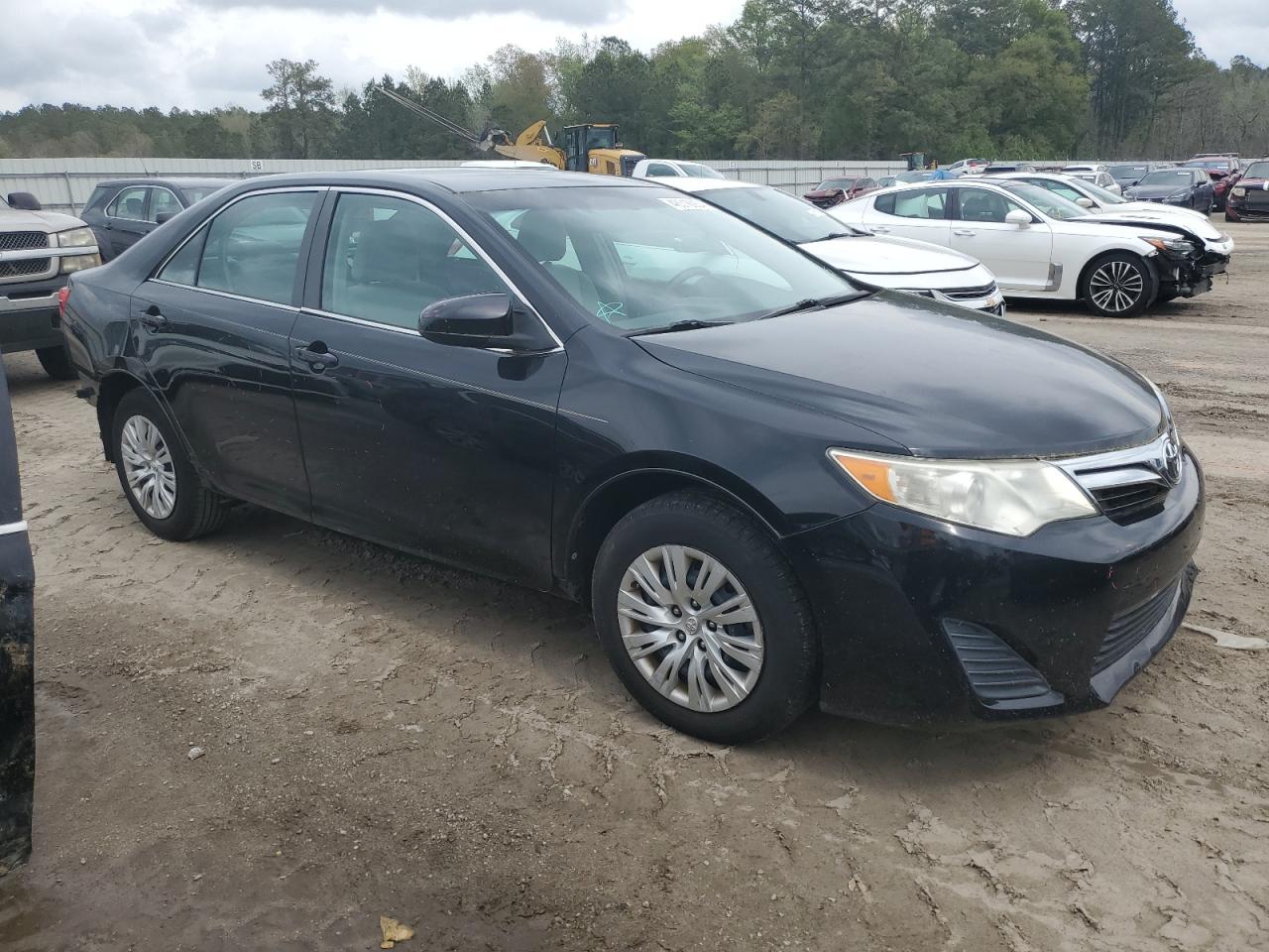 Photo 3 VIN: 4T4BF1FK1DR305027 - TOYOTA CAMRY 