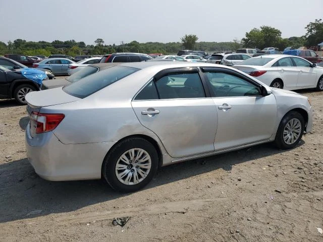 Photo 2 VIN: 4T4BF1FK1DR318926 - TOYOTA CAMRY L 