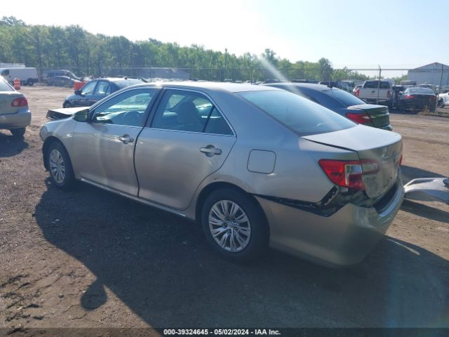 Photo 2 VIN: 4T4BF1FK1DR334804 - TOYOTA CAMRY 