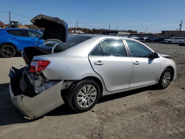 Photo 2 VIN: 4T4BF1FK1ER338689 - TOYOTA CAMRY L 