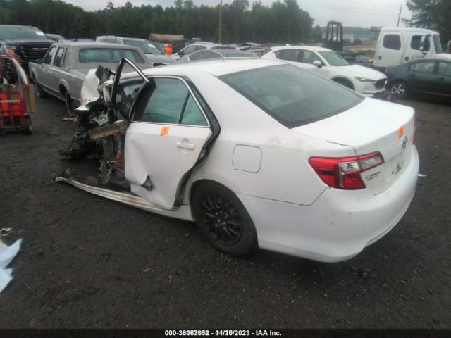 Photo 2 VIN: 4T4BF1FK1ER359767 - TOYOTA CAMRY 