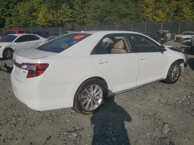 Photo 2 VIN: 4T4BF1FK1ER384071 - TOYOTA CAMRY L 