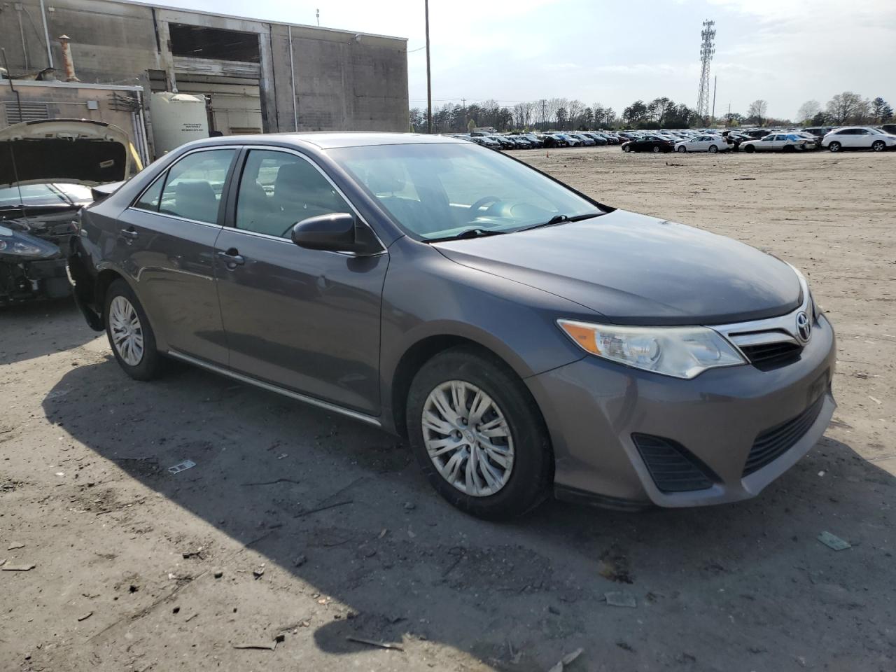 Photo 3 VIN: 4T4BF1FK1ER392932 - TOYOTA CAMRY 