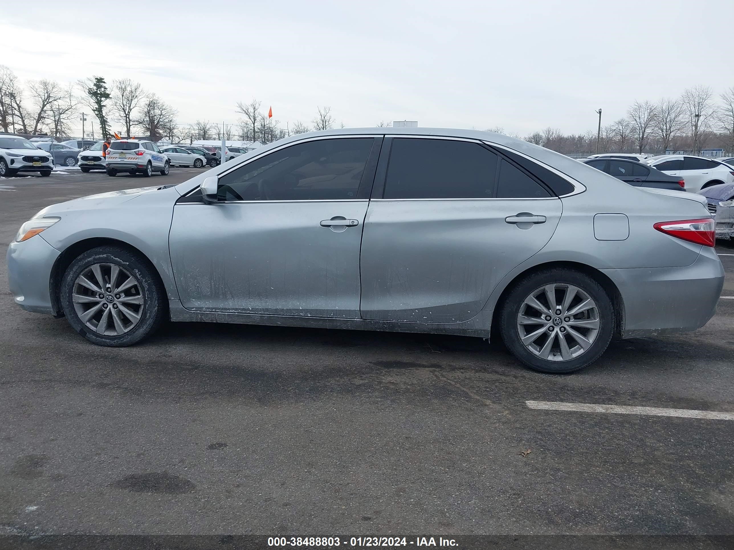 Photo 13 VIN: 4T4BF1FK1FR467971 - TOYOTA CAMRY 