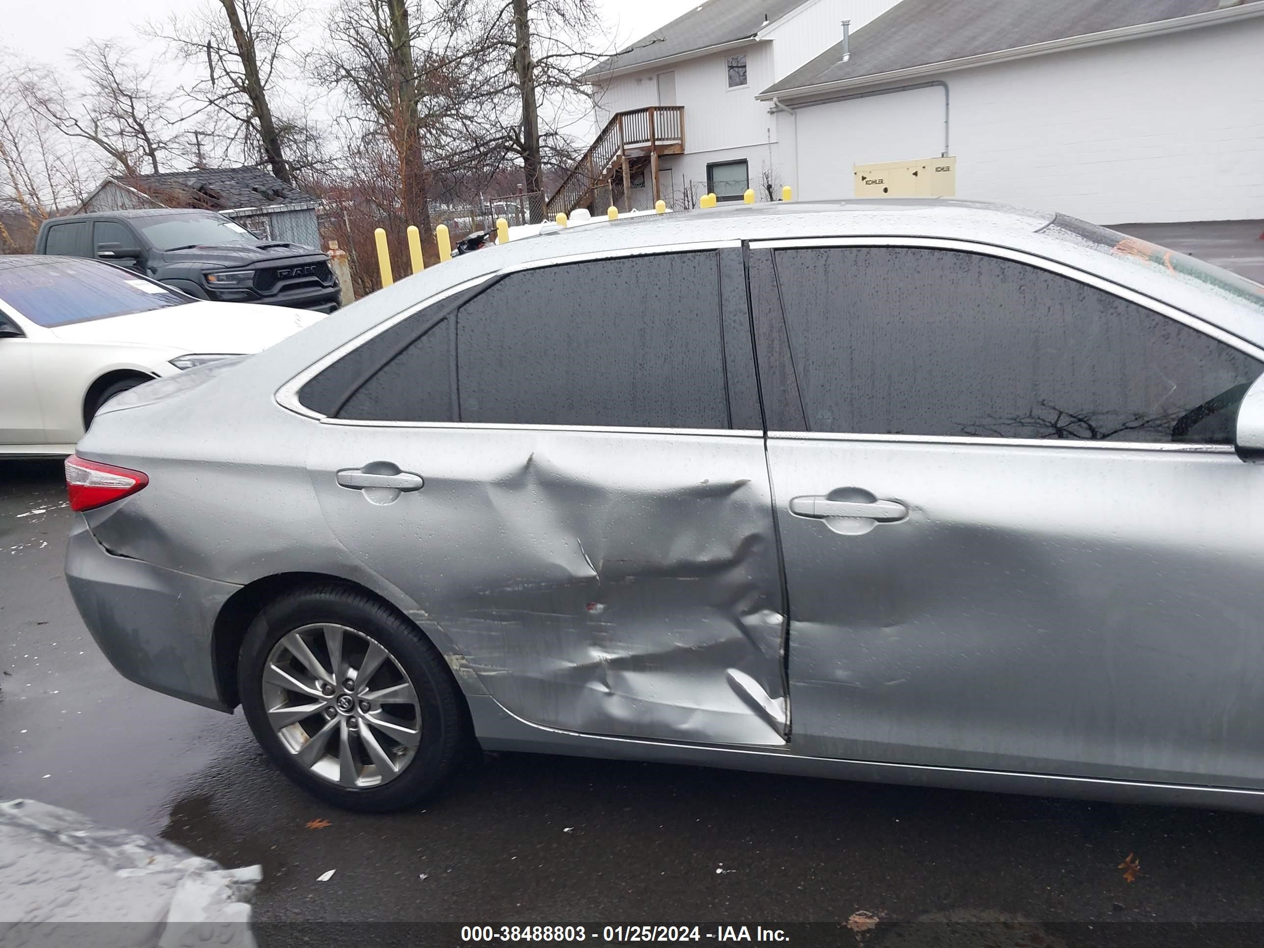 Photo 5 VIN: 4T4BF1FK1FR467971 - TOYOTA CAMRY 