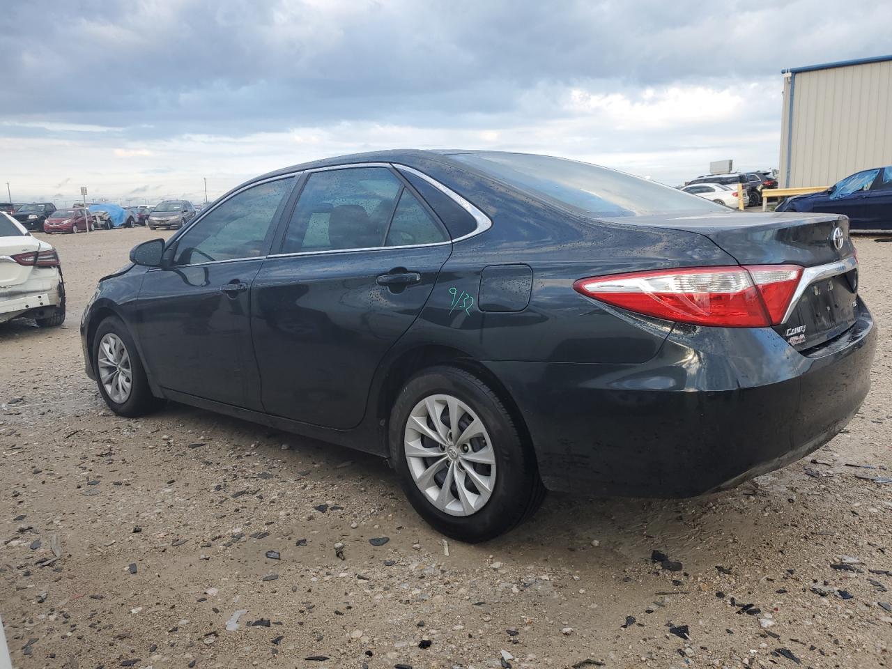 Photo 1 VIN: 4T4BF1FK1FR506977 - TOYOTA CAMRY 