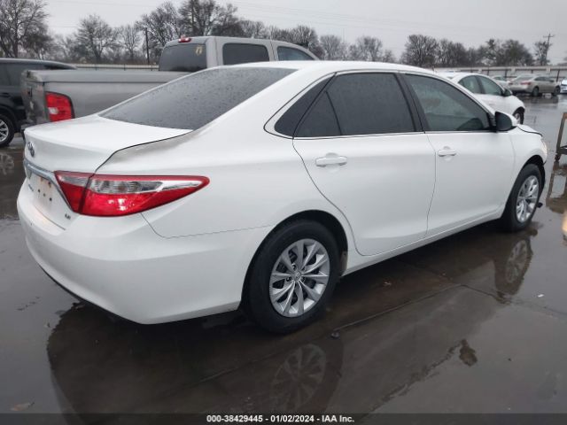 Photo 3 VIN: 4T4BF1FK1GR528933 - TOYOTA CAMRY 