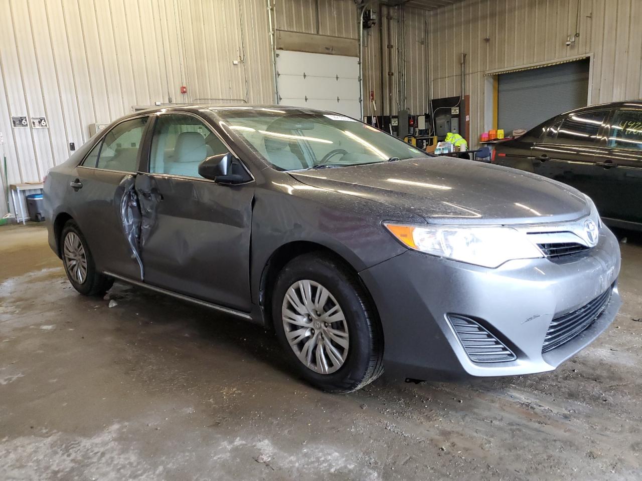 Photo 3 VIN: 4T4BF1FK2CR165679 - TOYOTA CAMRY 