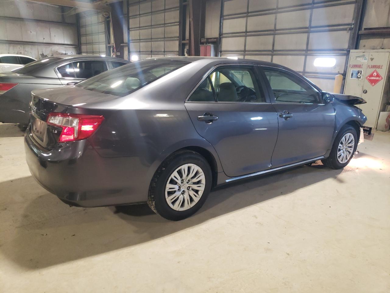 Photo 2 VIN: 4T4BF1FK2CR175659 - TOYOTA CAMRY 