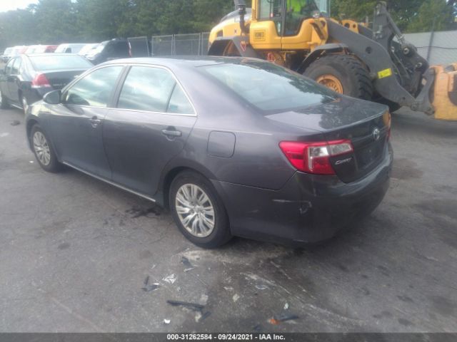 Photo 2 VIN: 4T4BF1FK2CR204187 - TOYOTA CAMRY 