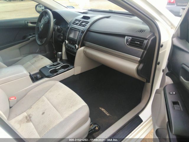 Photo 4 VIN: 4T4BF1FK2CR205016 - TOYOTA CAMRY 