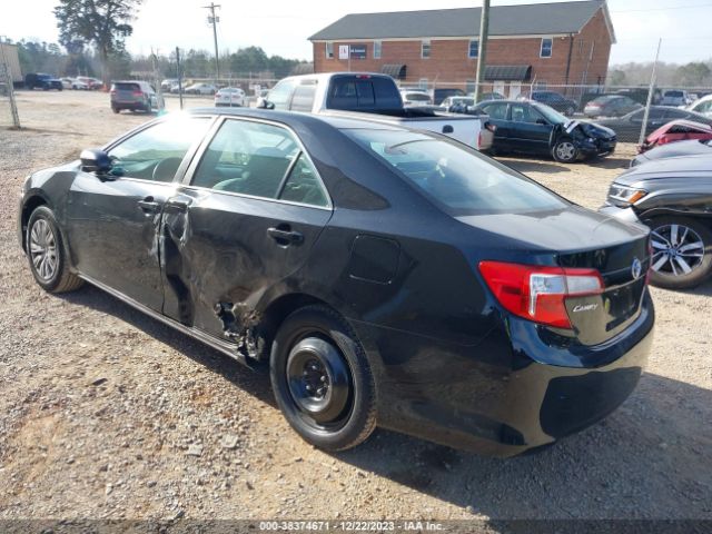 Photo 2 VIN: 4T4BF1FK2CR205761 - TOYOTA CAMRY 