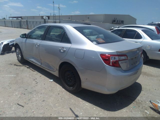 Photo 2 VIN: 4T4BF1FK2CR210541 - TOYOTA CAMRY 