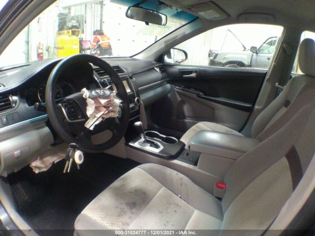 Photo 4 VIN: 4T4BF1FK2CR221720 - TOYOTA CAMRY 