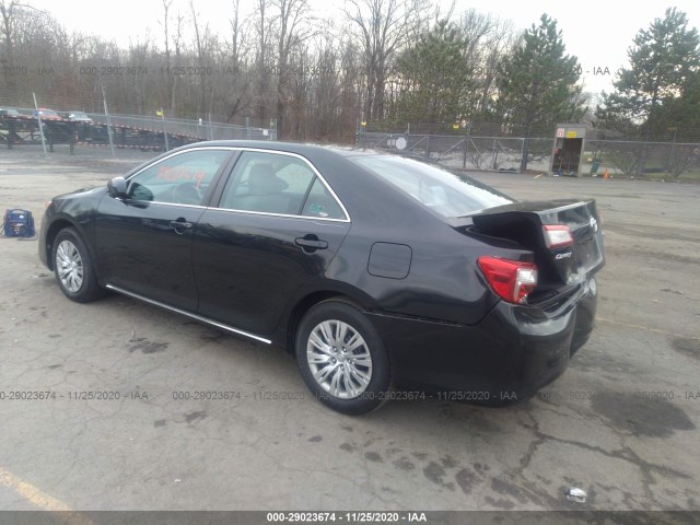 Photo 2 VIN: 4T4BF1FK2CR228411 - TOYOTA CAMRY 