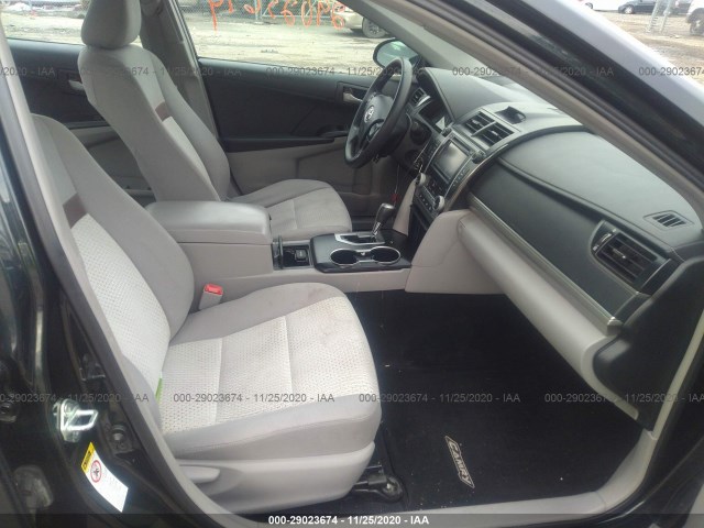 Photo 4 VIN: 4T4BF1FK2CR228411 - TOYOTA CAMRY 