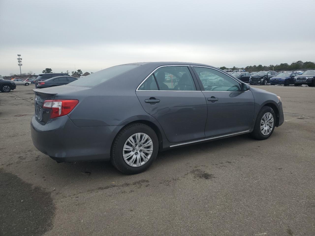 Photo 2 VIN: 4T4BF1FK2CR265300 - TOYOTA CAMRY 