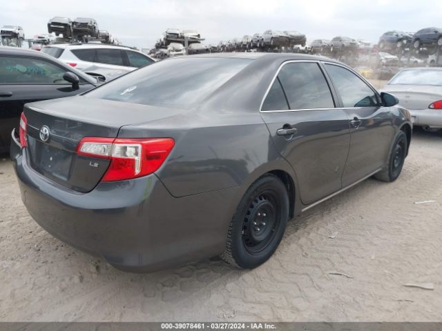 Photo 3 VIN: 4T4BF1FK2DR282051 - TOYOTA CAMRY 