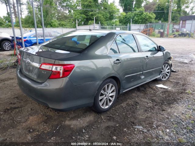 Photo 3 VIN: 4T4BF1FK2DR283054 - TOYOTA CAMRY 