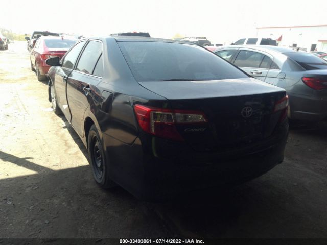 Photo 2 VIN: 4T4BF1FK2DR306882 - TOYOTA CAMRY 