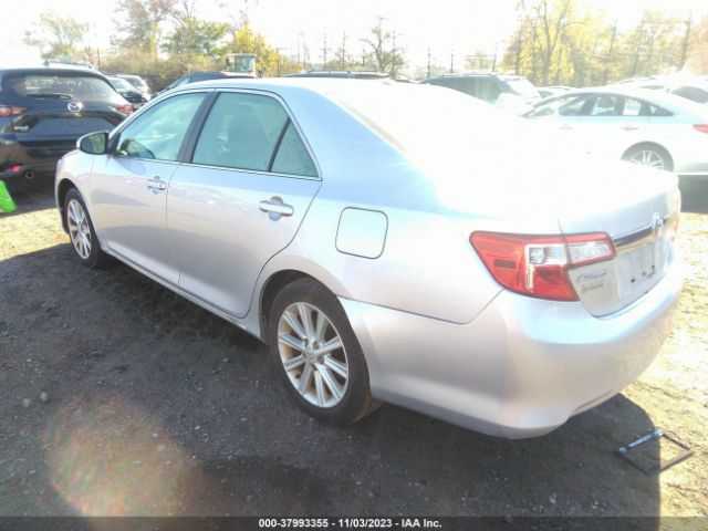 Photo 2 VIN: 4T4BF1FK2DR308485 - TOYOTA CAMRY 