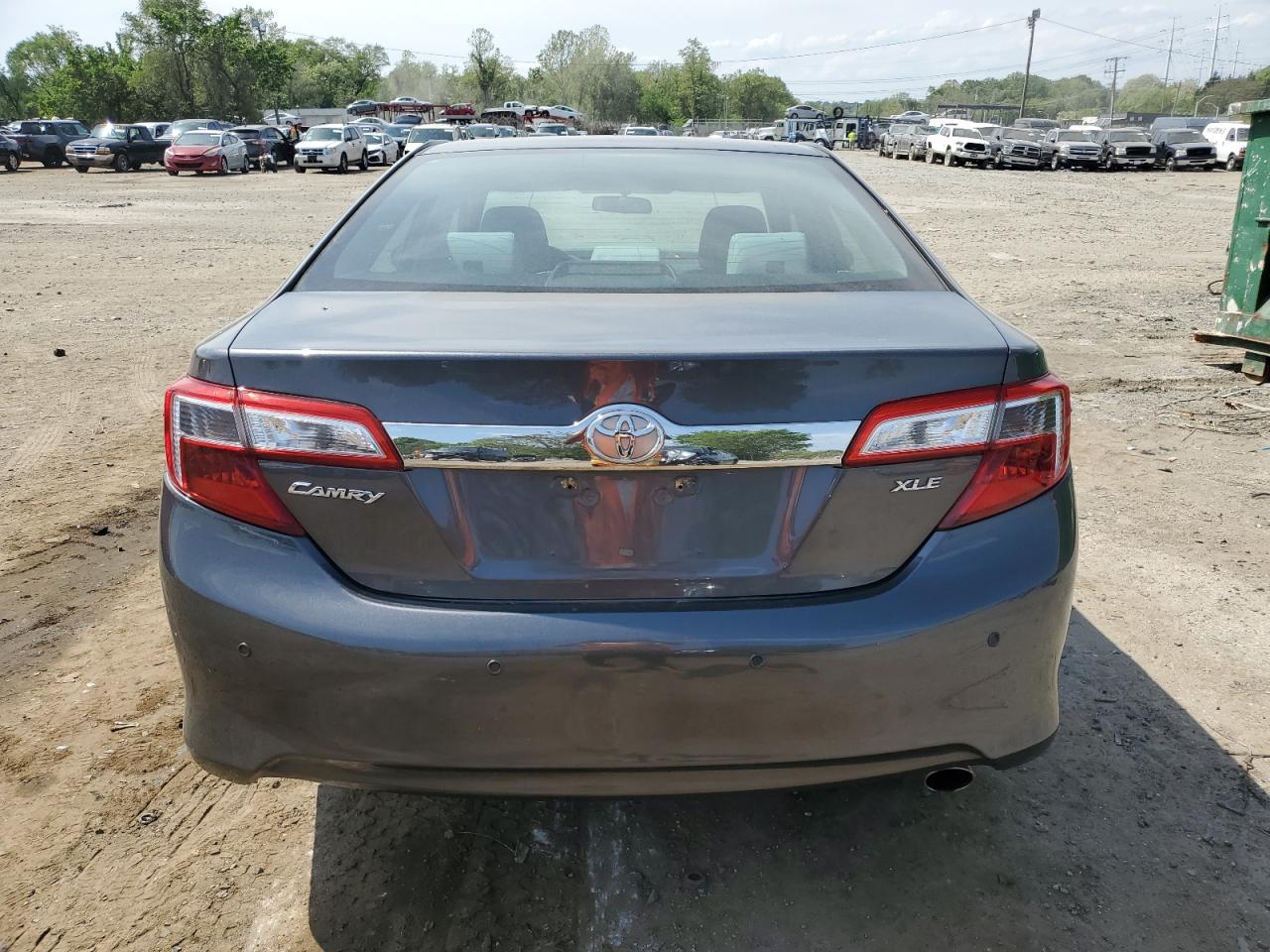 Photo 5 VIN: 4T4BF1FK2DR335976 - TOYOTA CAMRY 