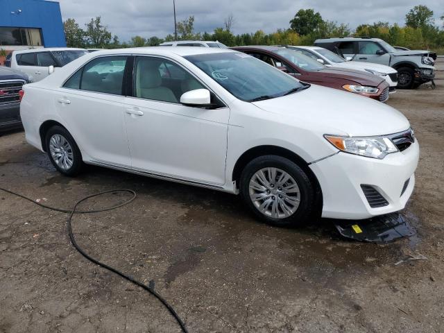 Photo 3 VIN: 4T4BF1FK2ER352620 - TOYOTA CAMRY 