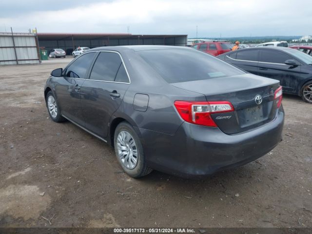 Photo 2 VIN: 4T4BF1FK2ER395578 - TOYOTA CAMRY 