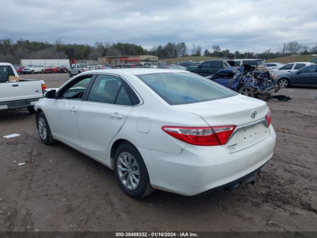 Photo 2 VIN: 4T4BF1FK2FR467817 - TOYOTA CAMRY 