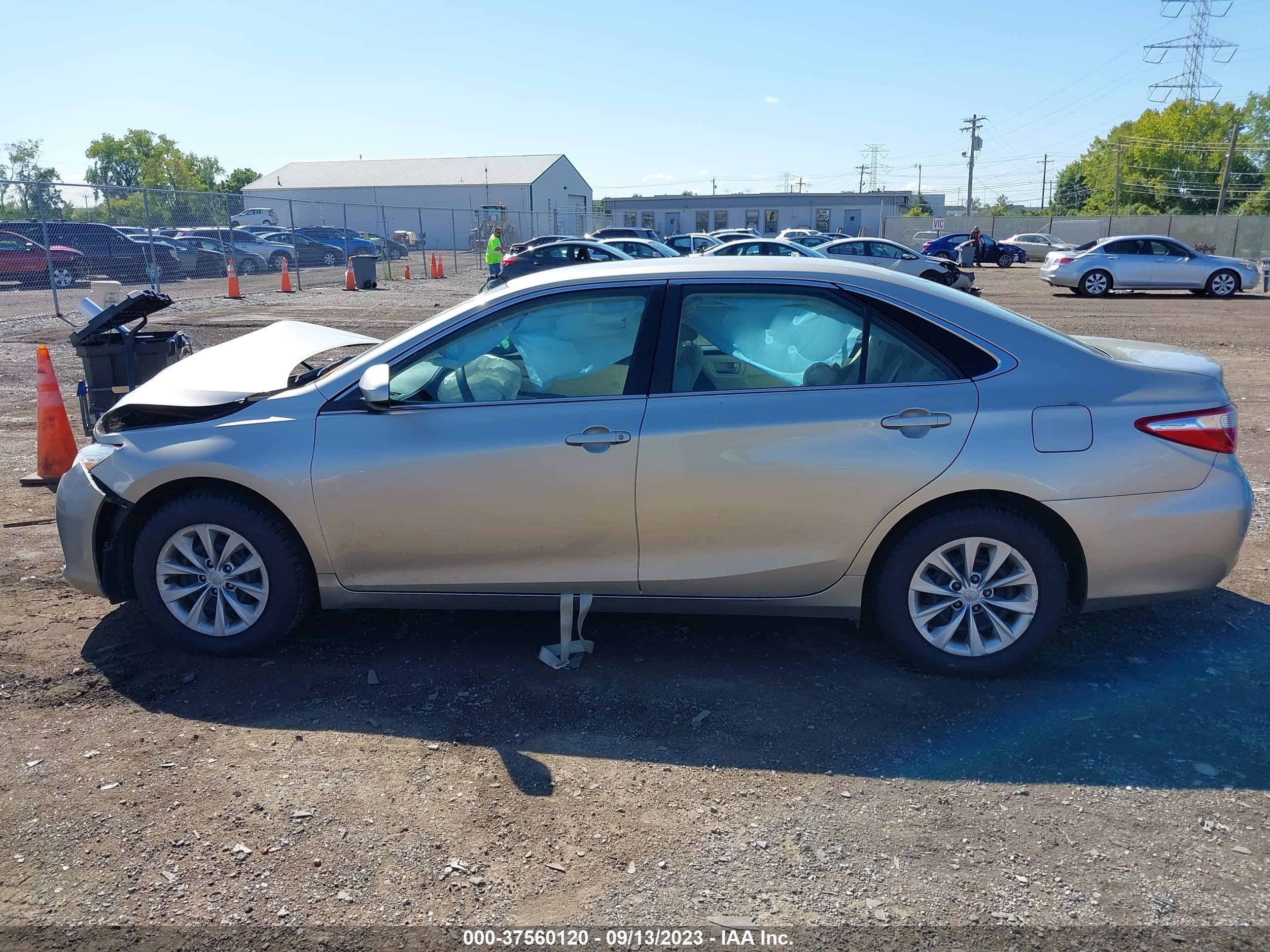 Photo 13 VIN: 4T4BF1FK2FR487923 - TOYOTA CAMRY 