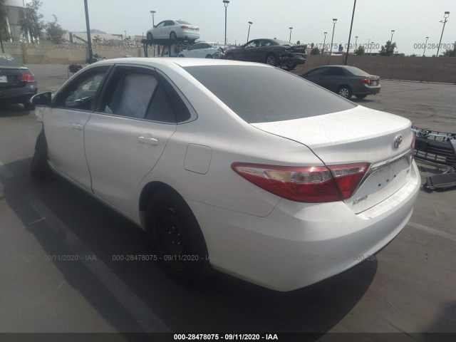 Photo 2 VIN: 4T4BF1FK2FR511041 - TOYOTA CAMRY 