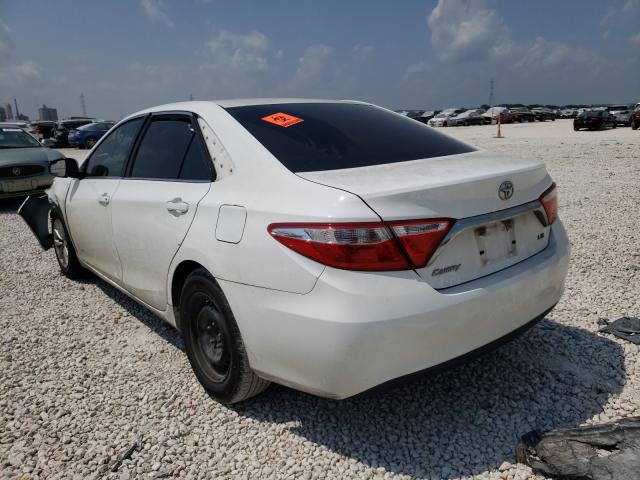 Photo 2 VIN: 4T4BF1FK2FR515588 - TOYOTA CAMRY LE 