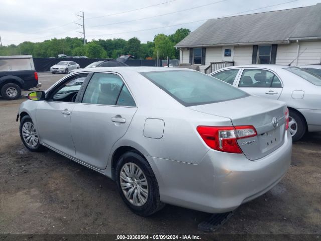 Photo 2 VIN: 4T4BF1FK3CR177145 - TOYOTA CAMRY 