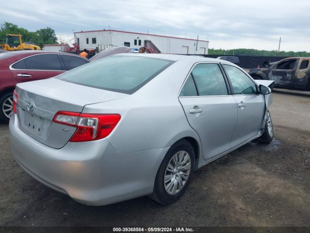 Photo 3 VIN: 4T4BF1FK3CR177145 - TOYOTA CAMRY 