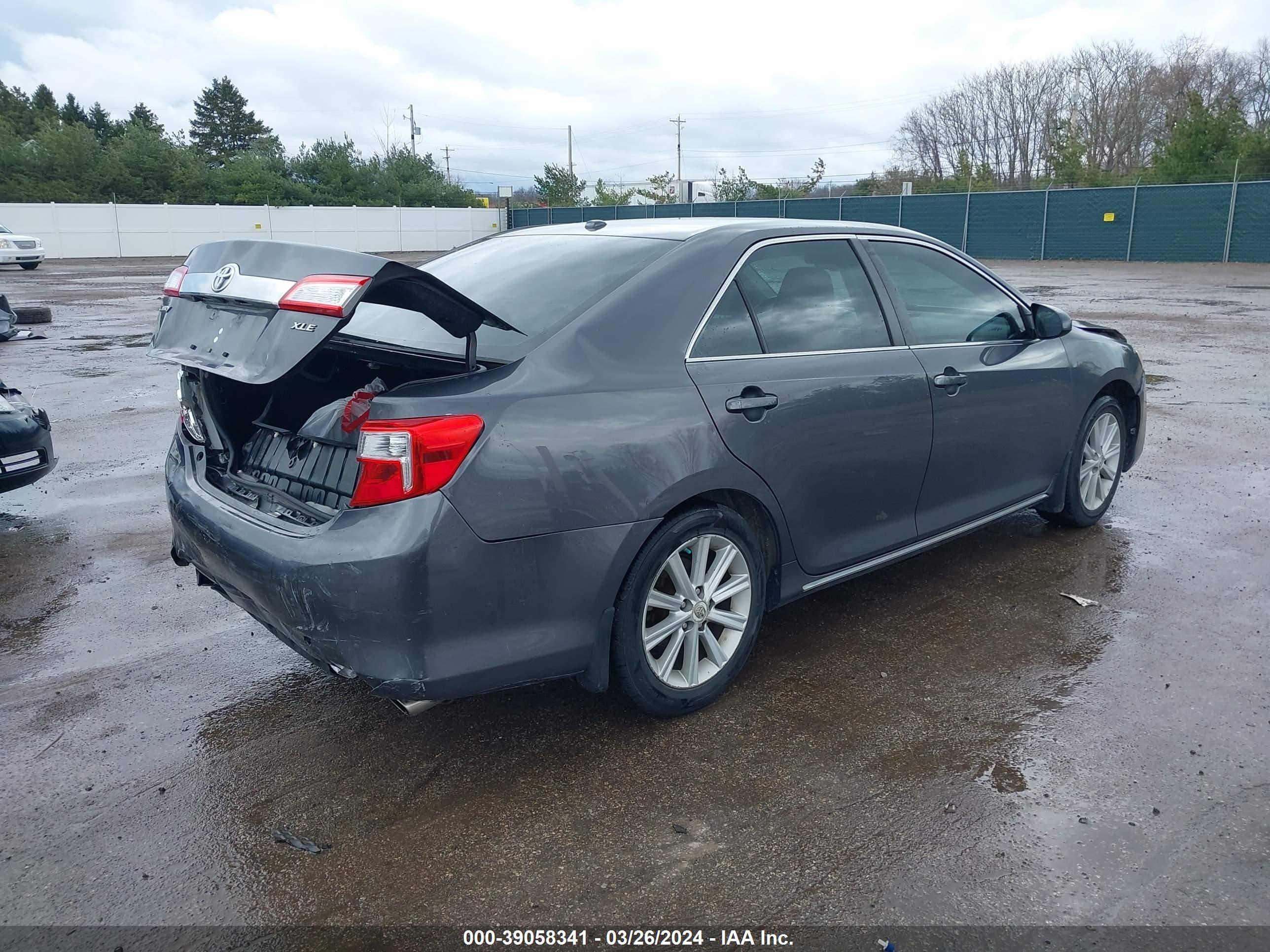 Photo 3 VIN: 4T4BF1FK3CR211391 - TOYOTA CAMRY 