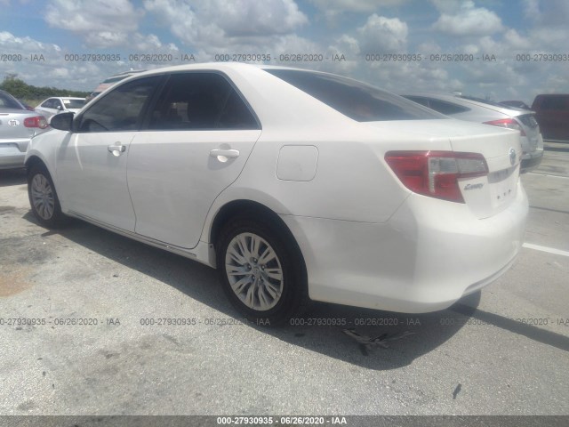 Photo 2 VIN: 4T4BF1FK3DR284083 - TOYOTA CAMRY 