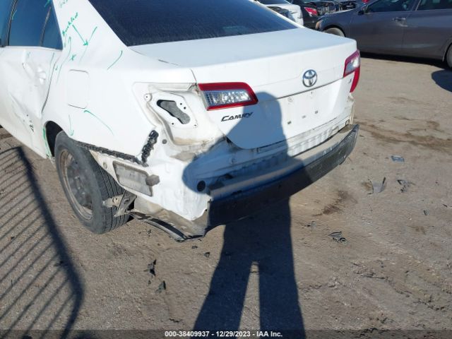 Photo 5 VIN: 4T4BF1FK3DR293575 - TOYOTA CAMRY 