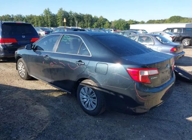 Photo 2 VIN: 4T4BF1FK3DR316630 - TOYOTA CAMRY 