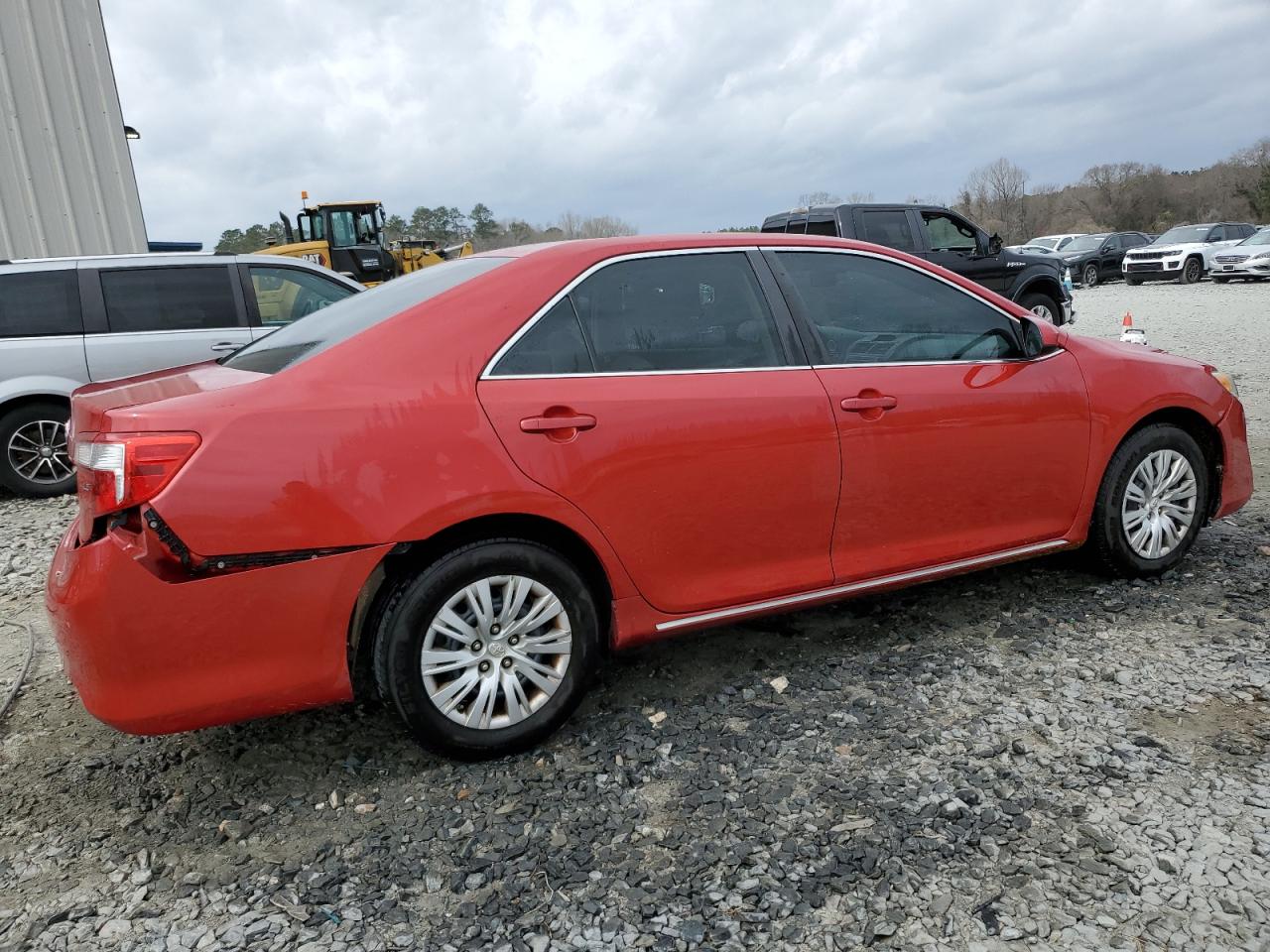 Photo 2 VIN: 4T4BF1FK3DR318717 - TOYOTA CAMRY 