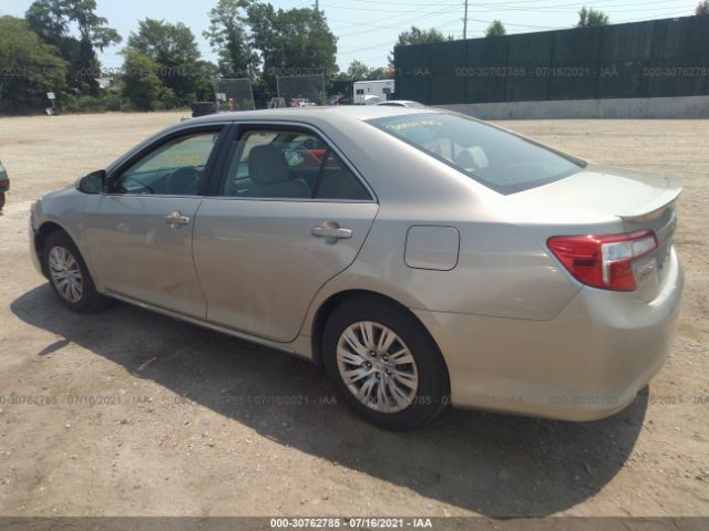 Photo 2 VIN: 4T4BF1FK3ER391300 - TOYOTA CAMRY 