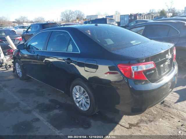 Photo 2 VIN: 4T4BF1FK3ER397923 - TOYOTA CAMRY 