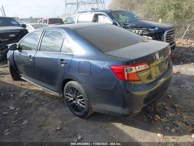 Photo 2 VIN: 4T4BF1FK3ER418494 - TOYOTA CAMRY 