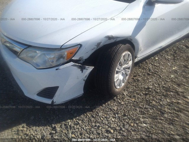 Photo 5 VIN: 4T4BF1FK3ER440852 - TOYOTA CAMRY 