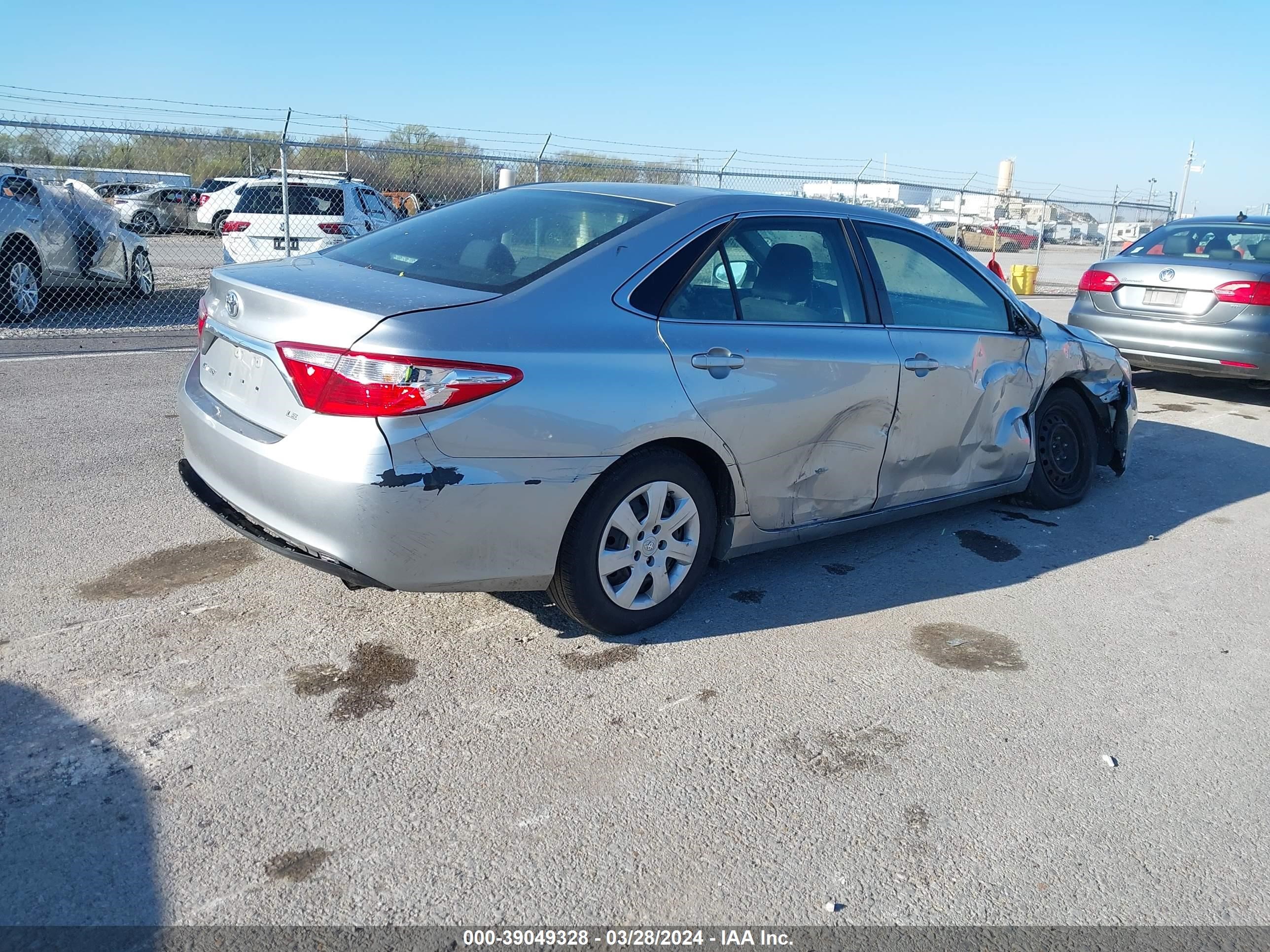 Photo 3 VIN: 4T4BF1FK3FR456423 - TOYOTA CAMRY 