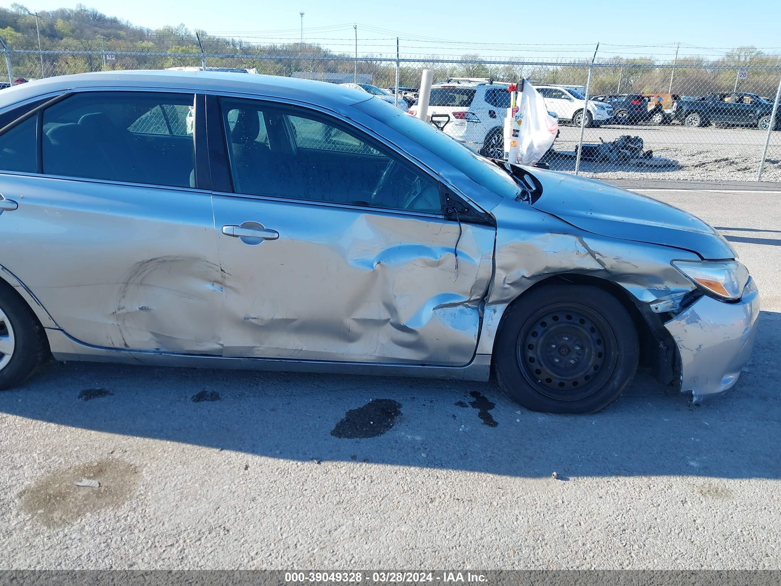 Photo 5 VIN: 4T4BF1FK3FR456423 - TOYOTA CAMRY 