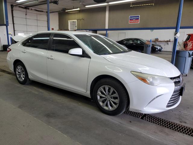 Photo 3 VIN: 4T4BF1FK3FR470631 - TOYOTA CAMRY LE 