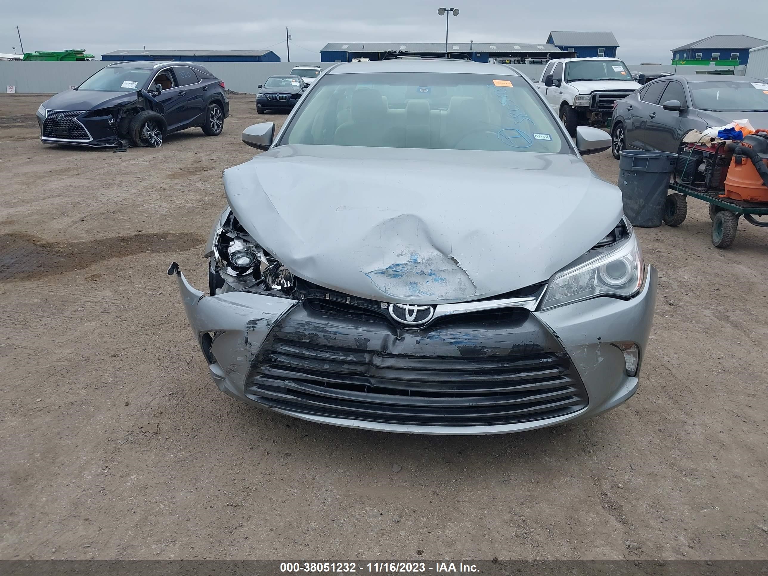 Photo 10 VIN: 4T4BF1FK3FR480317 - TOYOTA CAMRY 