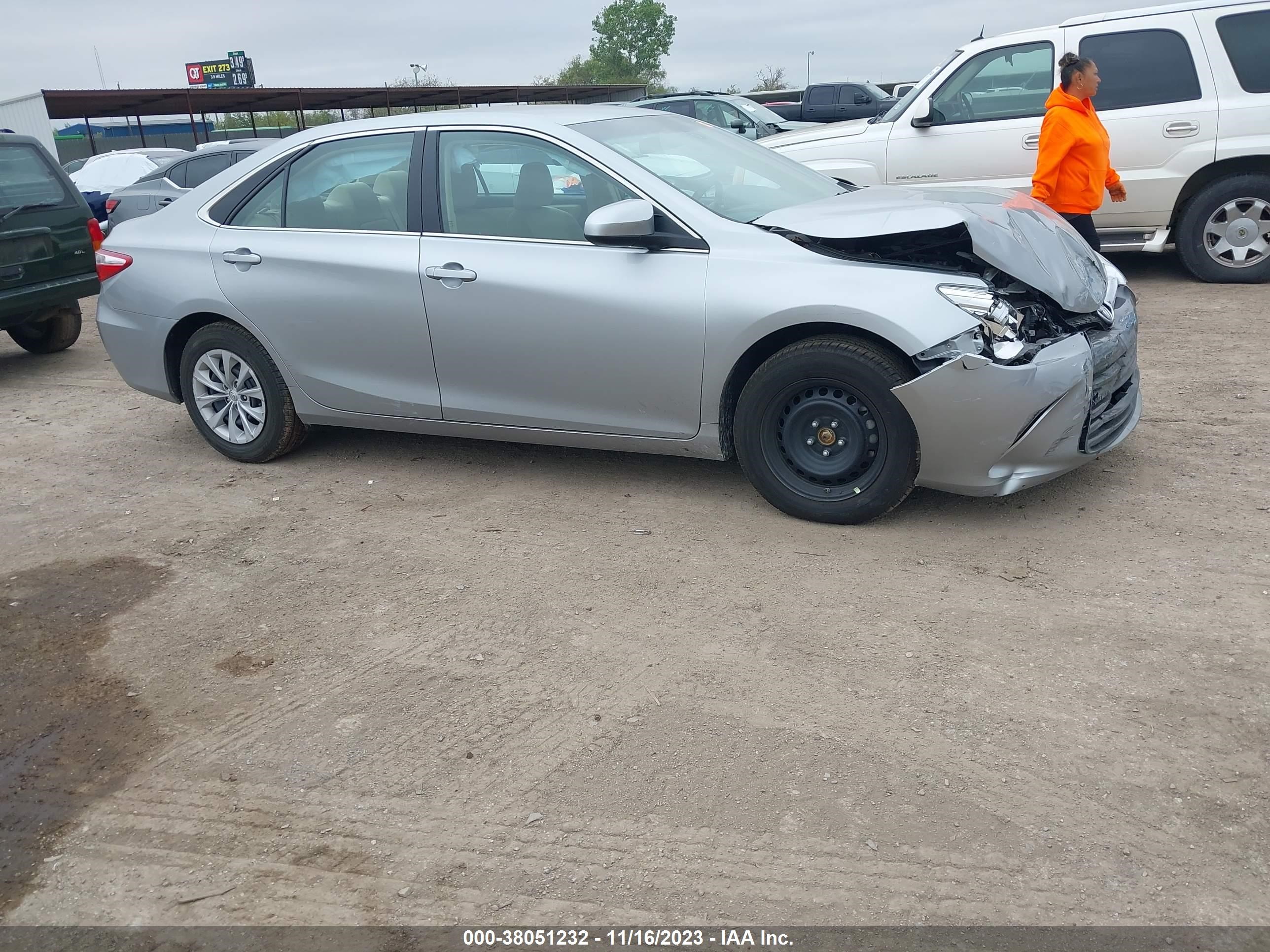 Photo 11 VIN: 4T4BF1FK3FR480317 - TOYOTA CAMRY 