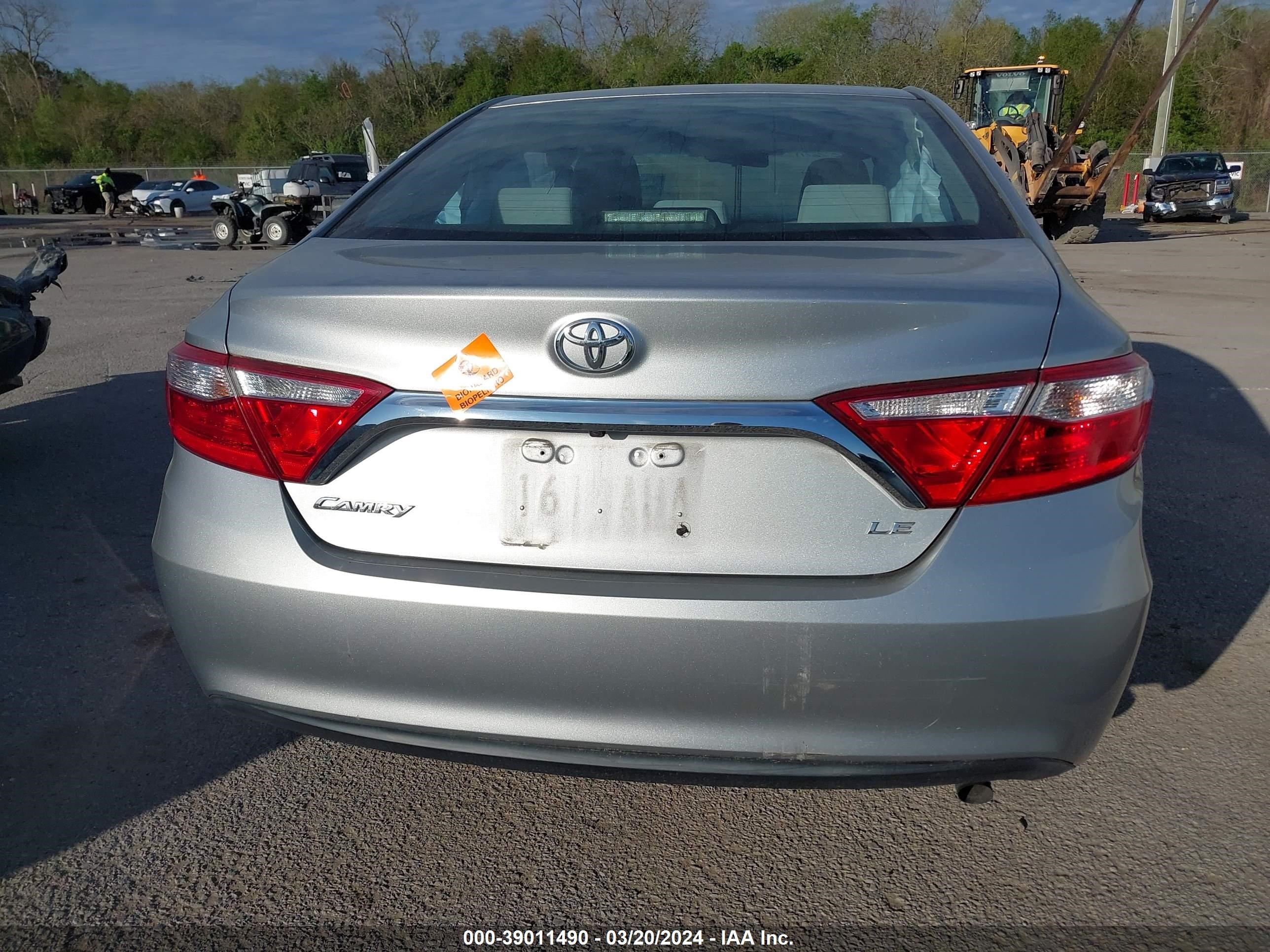 Photo 15 VIN: 4T4BF1FK3GR581875 - TOYOTA CAMRY 