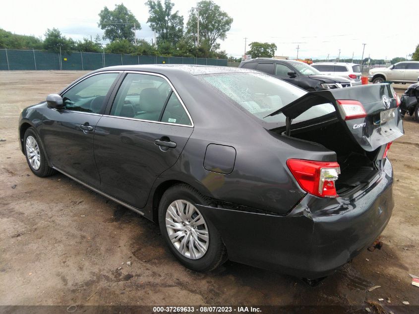 Photo 2 VIN: 4T4BF1FK4CR190101 - TOYOTA CAMRY 